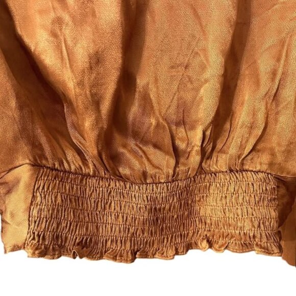 ASTR The Label Anthropologie NWT Cropped Top Twist Front Long Sleeve Top size S - Picture 7 of 7